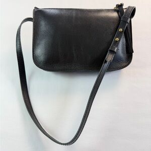 Madewell Black Leather Shoulder Bag | Minimalist Zip Top Purse